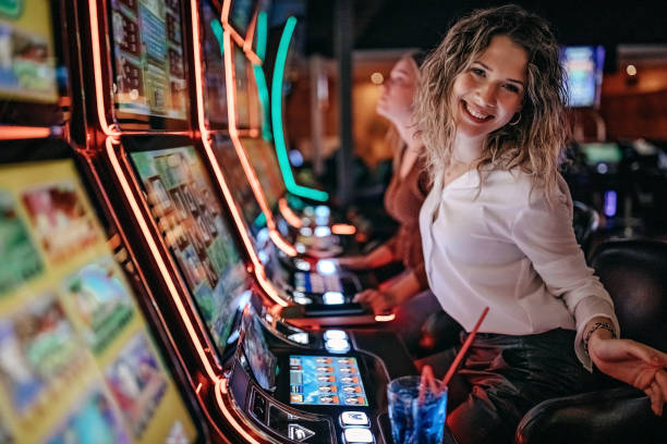 yoktogel28 mobile app showing live casino tables and sports menu